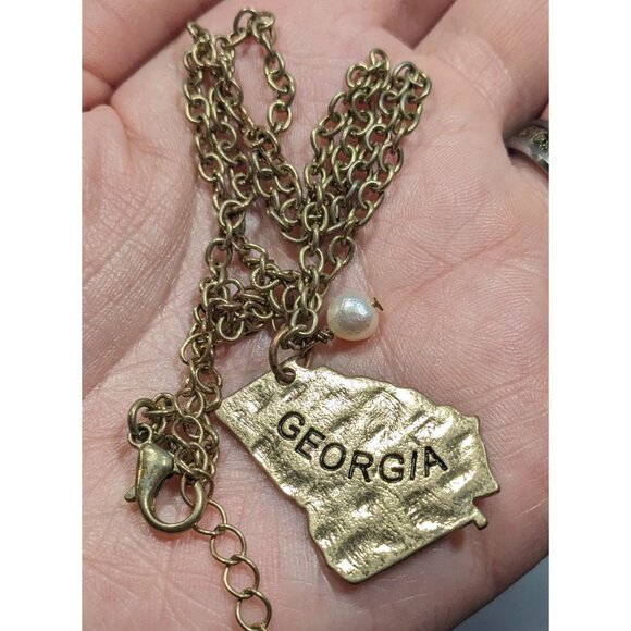 Souvenir Georgia State Shaped Gold Tone Pendant Necklace - Picture 4 of 6